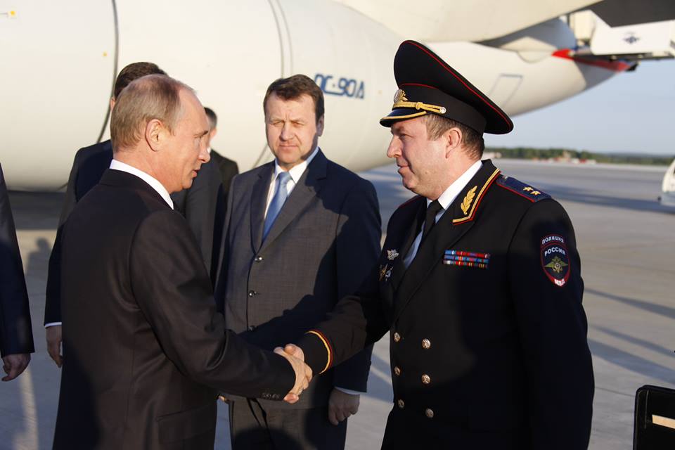 Раб на галерах. Путин закончит ужинать поздно вечером, а пленарное заседание начнет рано утром - Фото 3