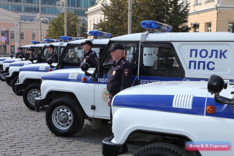 Полицейские промаршировали по площади 1905 года и показали екатеринбуржцам свою спецтехнику - Фото 4