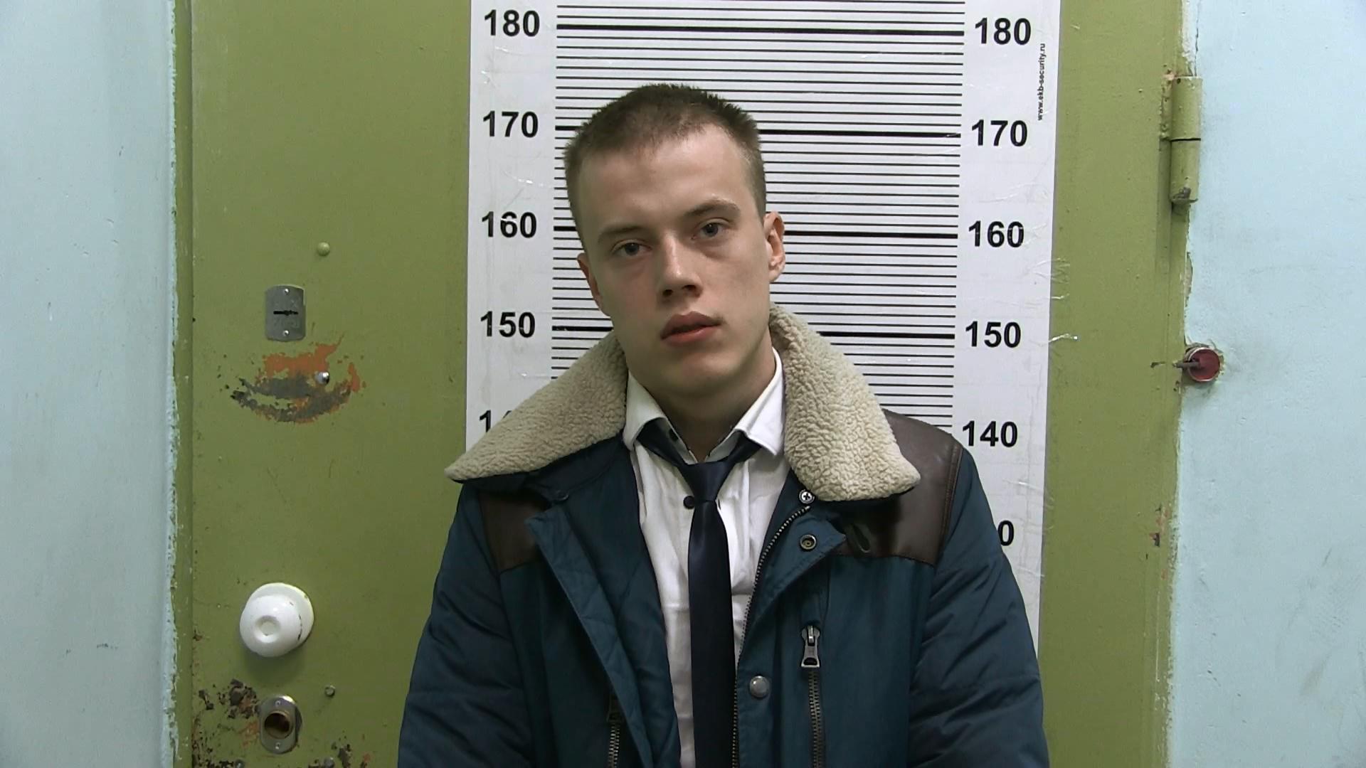 В Екатеринбурге четверо злоумышленников ворвались в квартиру под видом сотрудников полиции - Фото 2