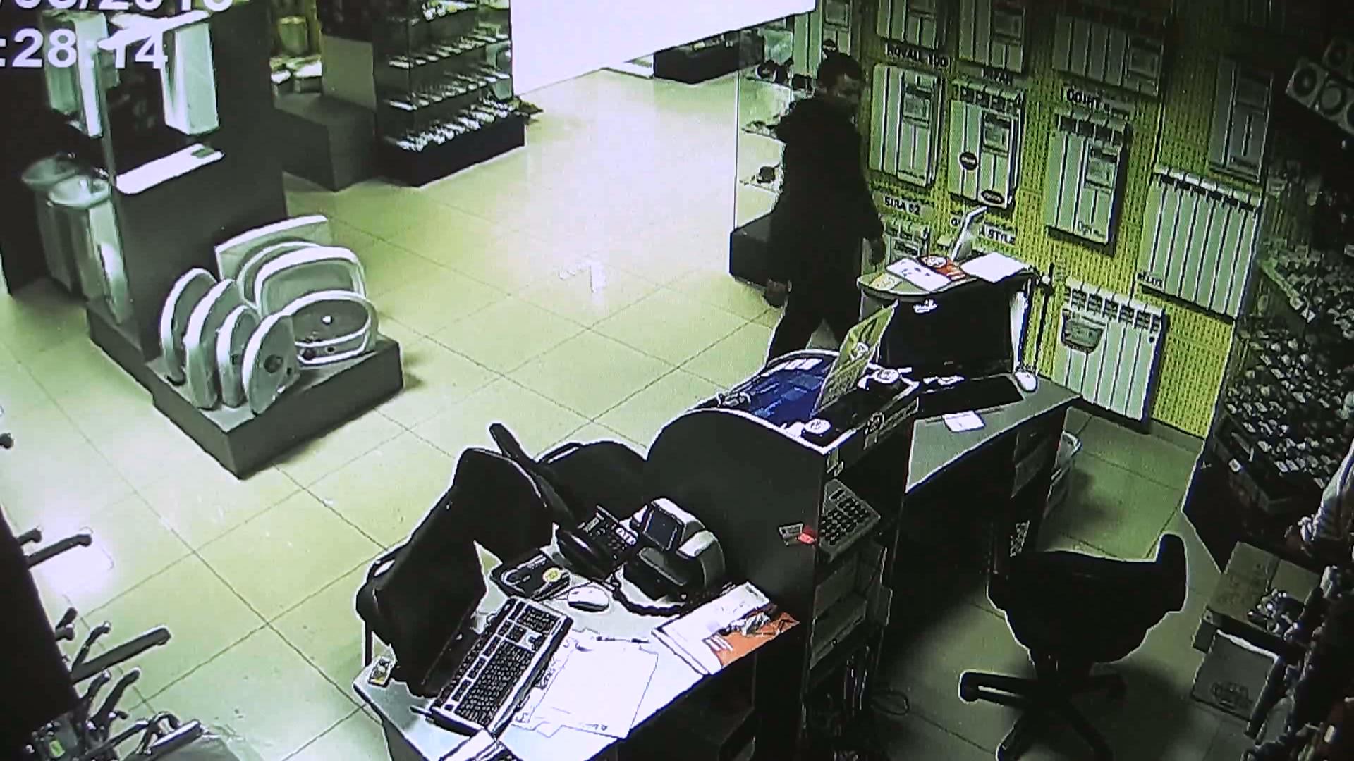 Сыщики уголовного розыска задержали серийного грабителя - Фото 4