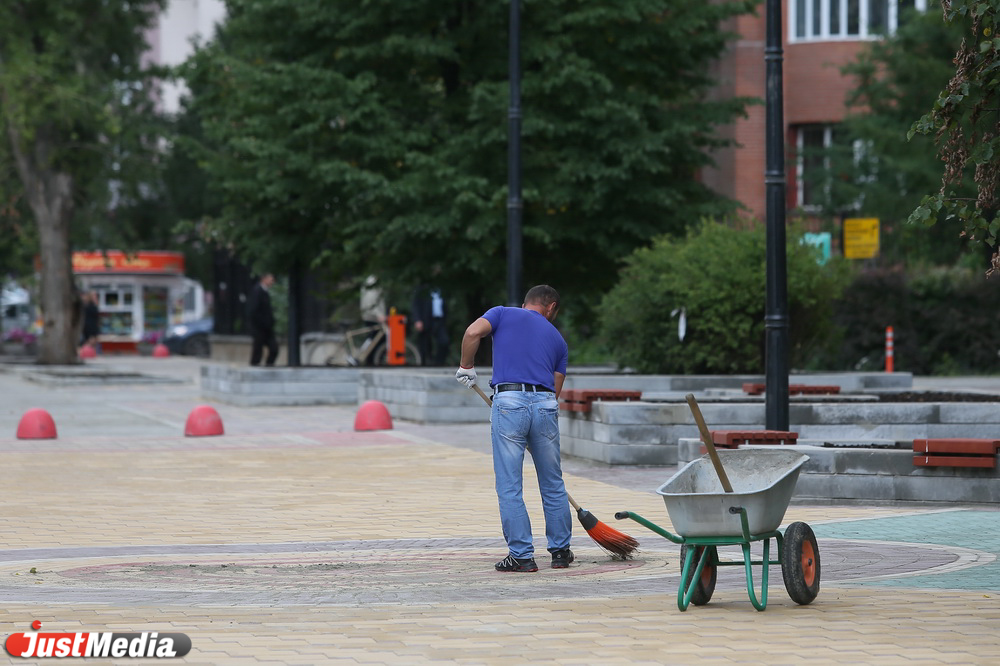 Пешеходная часть улицы Красноармейской откроется через неделю. ФОТО - Фото 3