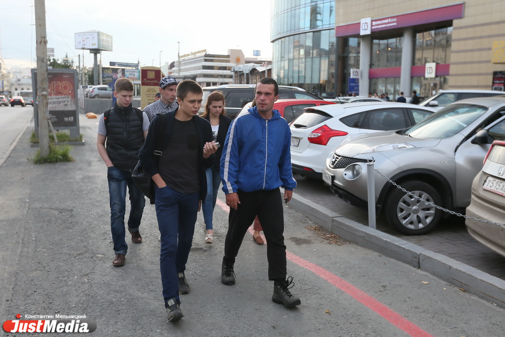 Пешком от Выборга до Владивостока. Прославившийся путешественник Илья Фролов добрался до Екатеринбурга - Фото 4