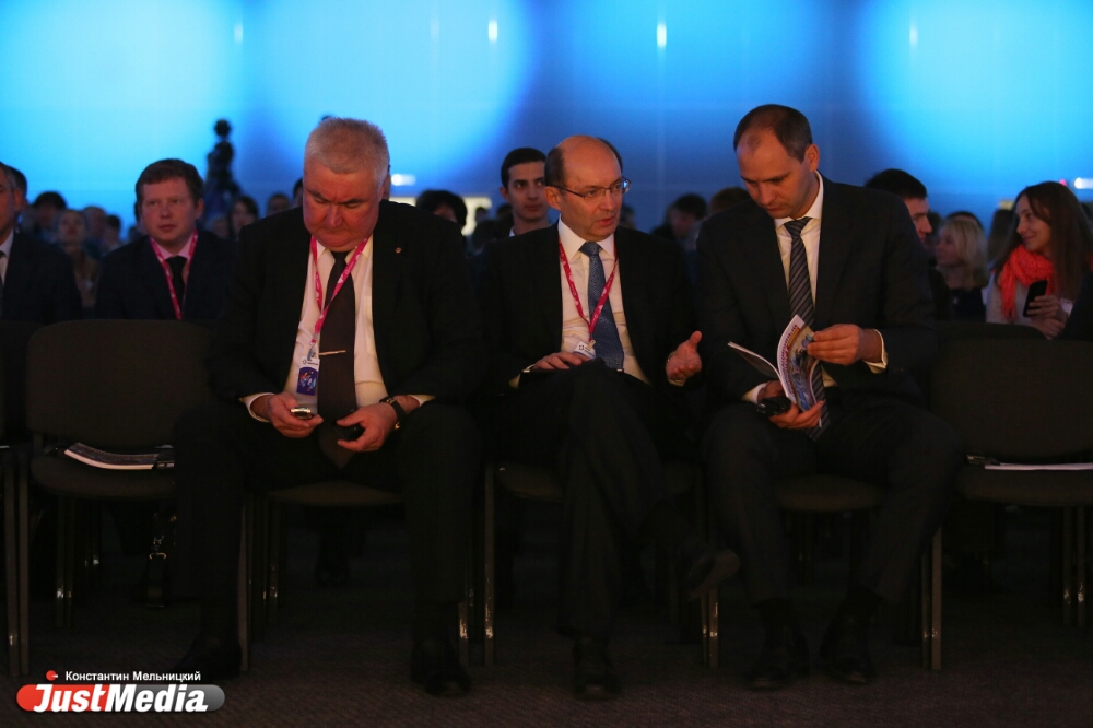 Китай направит 104 миллиарда рублей на детище Мишарина. Экс-губернатор Свердловской области прибыл на ИННОПРОМ, чтобы поговорить о ВСМ - Фото 2