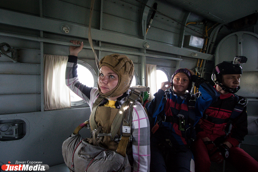 В небе над Европой и Азией. В Логиново начались всероссийские соревнования по парашютному спорту - Фото 4