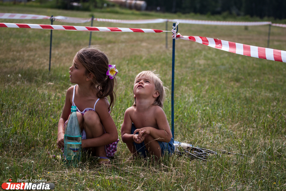 В небе над Европой и Азией. В Логиново начались всероссийские соревнования по парашютному спорту - Фото 2