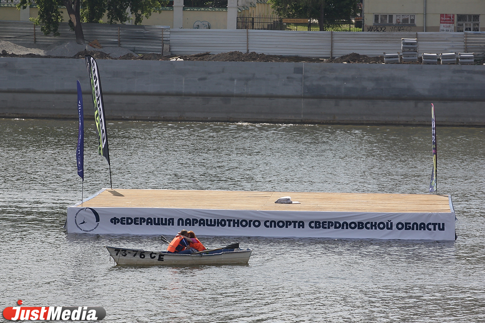 В небе над Европой и Азией. В Логиново начались всероссийские соревнования по парашютному спорту - Фото 6