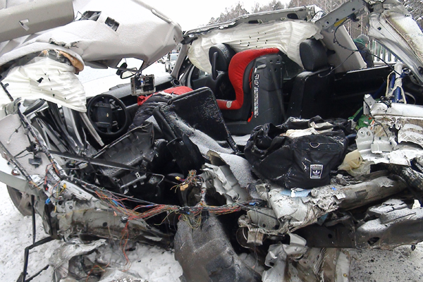 В Екатеринбурге тягач врезался во внедорожник. Погиб один человек - Фото 4