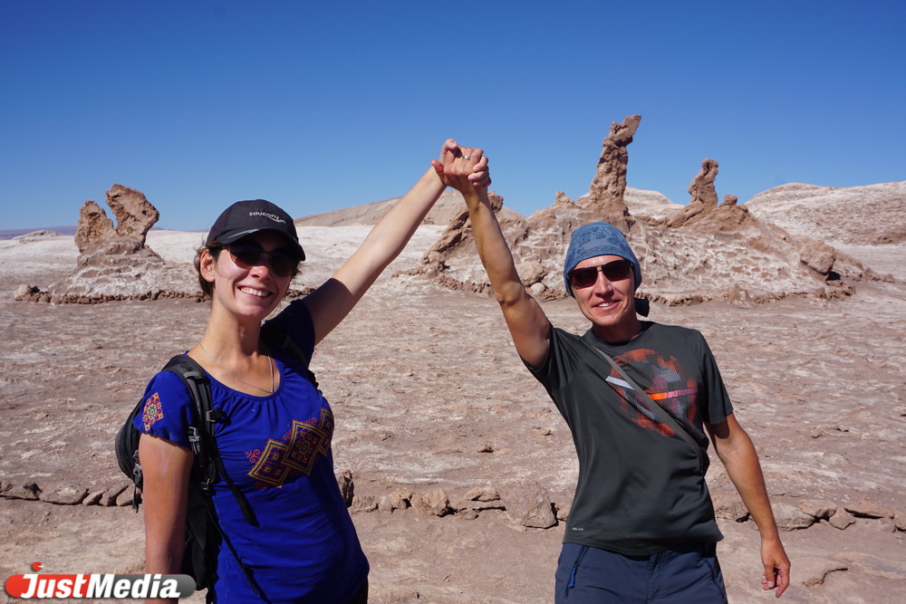 Путешественники Катя и Максим: «Важно, какая погода у вас в сердце». В Екатеринбурге -10 и небольшой снег. ФОТО, ВИДЕО - Фото 7