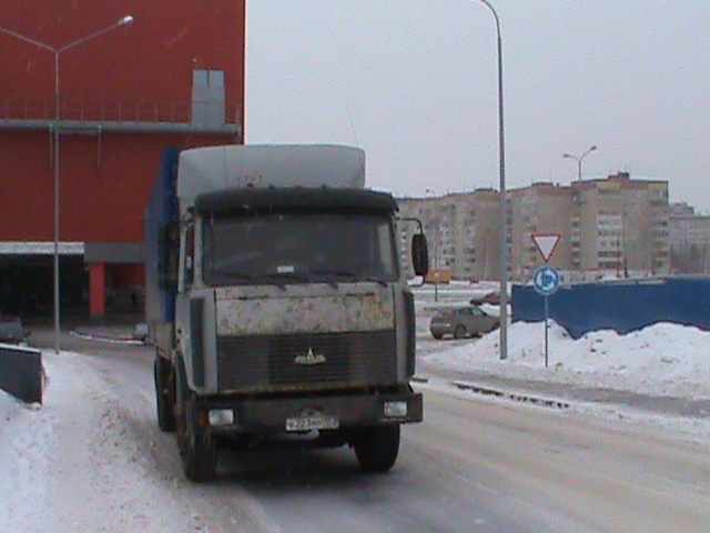 Возле «Радуга-парка» МАЗ раздавил пешехода - Фото 2
