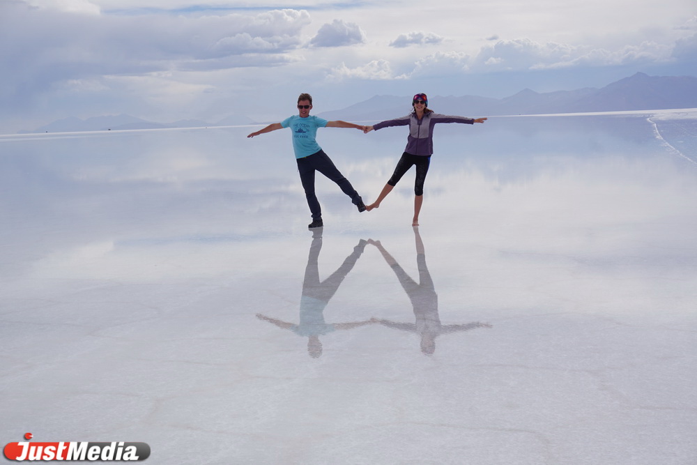 Путешественники Катя и Максим: «Важно, какая погода у вас в сердце». В Екатеринбурге -10 и небольшой снег. ФОТО, ВИДЕО - Фото 11