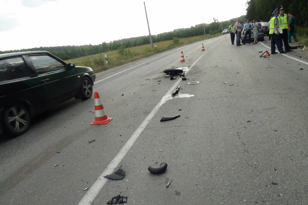 В Екатеринбурге в столкновении с тягачом погиб мотоциклист - Фото 3