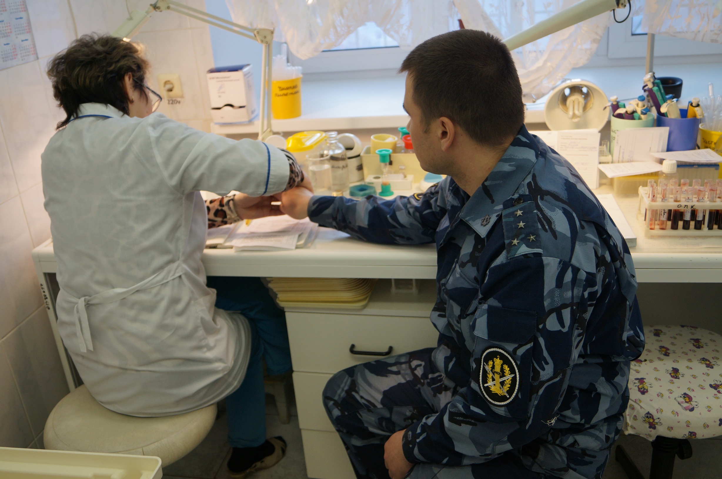 Двадцать сотрудников ГУФСИН области стали донорами - Фото 4