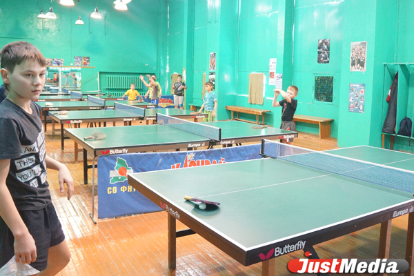 Невозможное возможно: уральский теннисист выигрывает соревнования, сидя в коляске - Фото 2