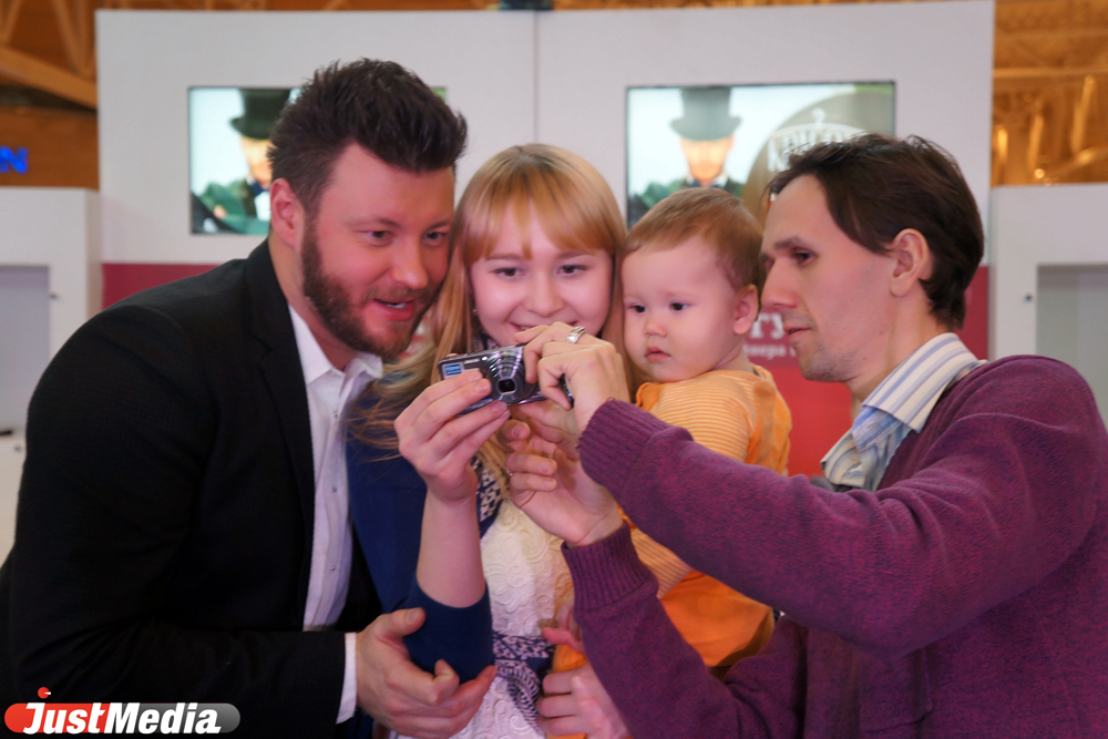 Из золушки в принцессу: московский дизайнер Тимур Гучкаев посетил столицу Урала и выбрал «серую мышку» для своей программы «Красота требует!» - Фото 2