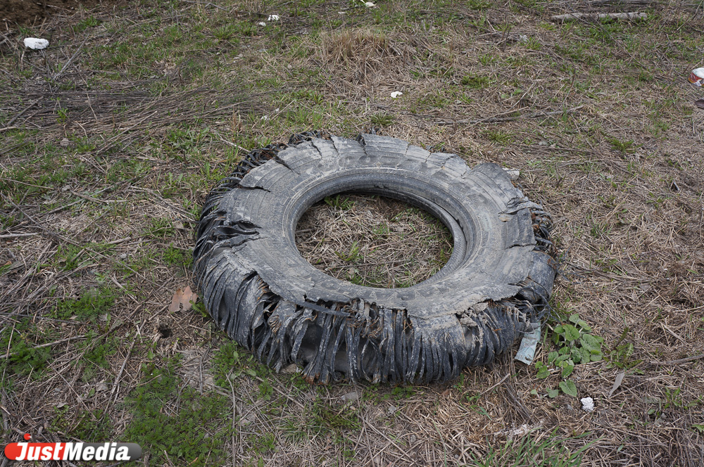 Климатические условия на Урале не способствуют хорошим дорогам. Но областные чиновники  обвиняют в этом мэрию - Фото 4