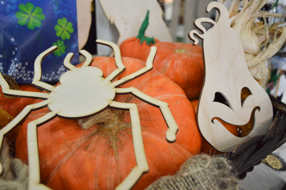 В Екатеринбурге к Хэллоуину открылась выставка городских «тыквенных» достопримечательностей - Фото 2