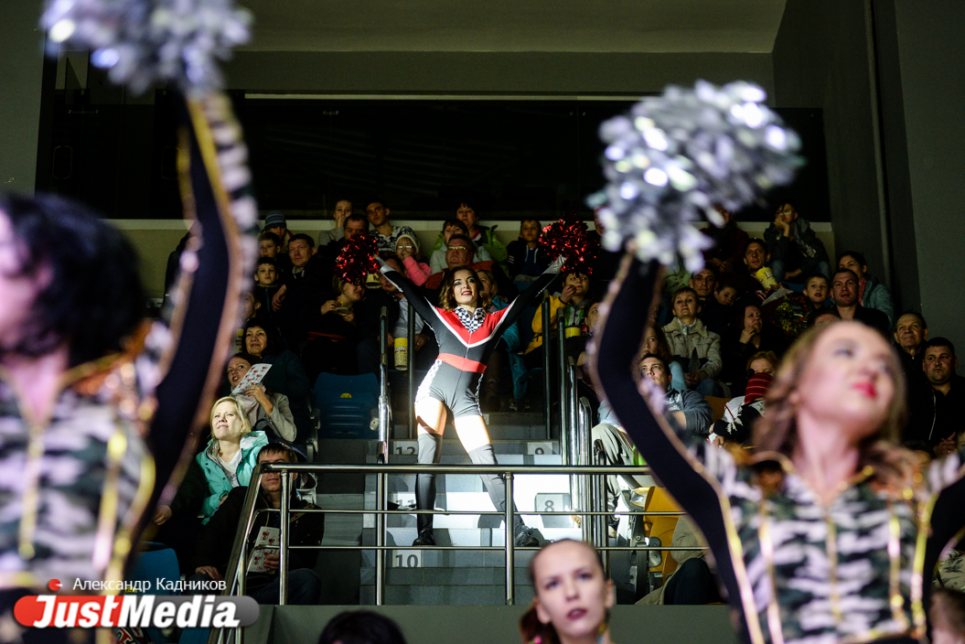 Олимпийские чемпионы, московские актеры, «Уральские пельмени» и свердловские чиновники схлестнулись в «Матче всех звезд» - Фото 4