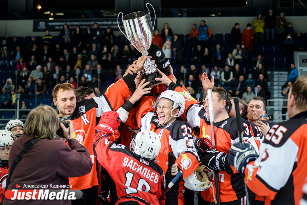 Олимпийские чемпионы, московские актеры, «Уральские пельмени» и свердловские чиновники схлестнулись в «Матче всех звезд» - Фото 11