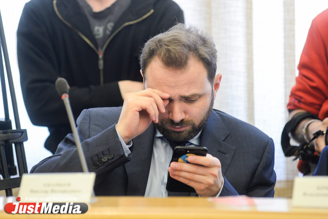 Депутаты ЕГД отправили Ройзмана в отставку после бурных споров - Фото 6