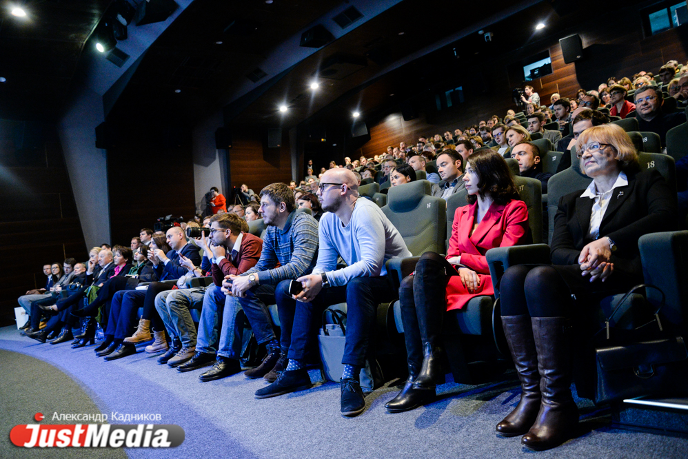 «Он делал все с разбойничьим присвистом». В Ельцин Центре со спорами и байками обсудили время Березовского - Фото 5