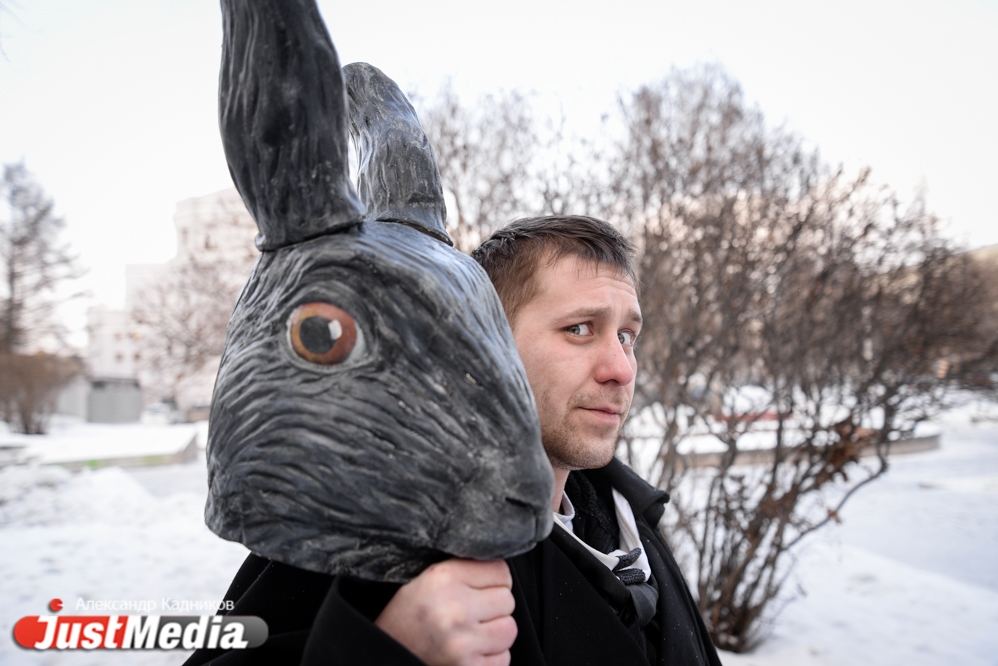 Актер Степан Роскош: «Снег кругом. Гололед. Ручки мерзнут. Скорей бы уже весна». В Екатеринбурге -15 и снегопады. ФОТО, ВИДЕО - Фото 6