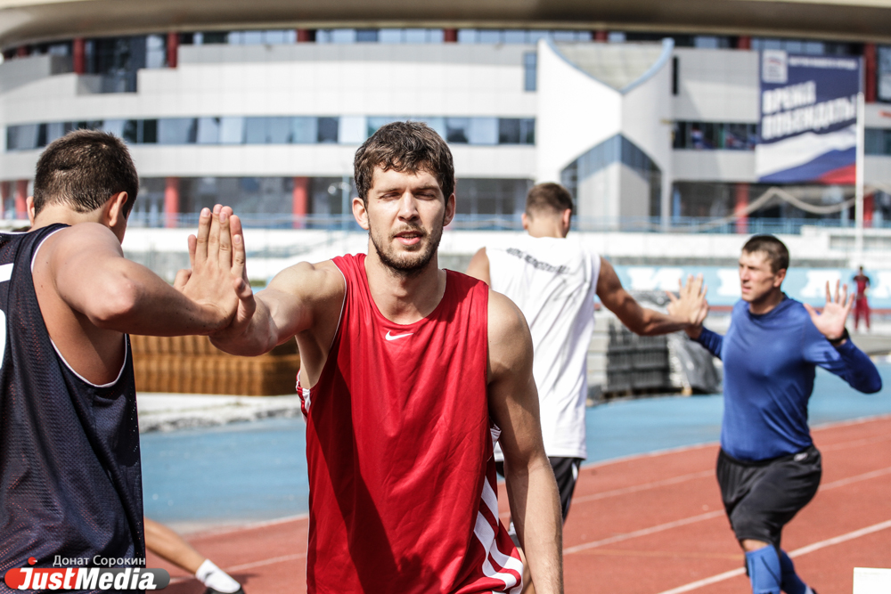 В «Урале» — день открытых дверей. Руководство, тренеры и игроки баскетбольного клуба рассказали о задачах на предстоящий сезон - Фото 2