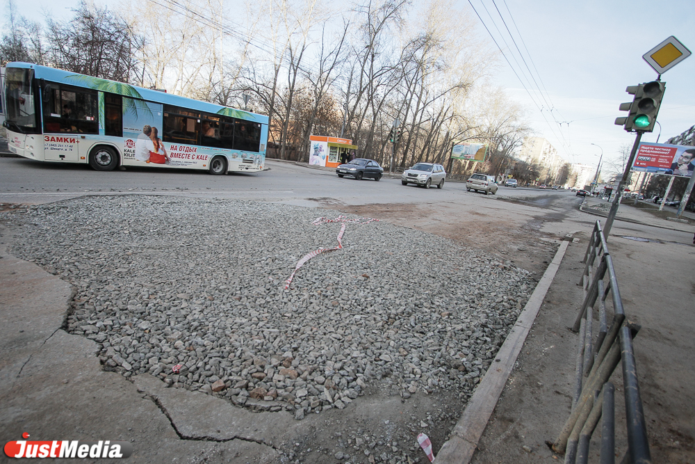Коммунальных аварий в Пионерском поселке не будет ближайшие 70 лет: на смену ржавому водоводу пришли полиэтиленовые трубы - Фото 2