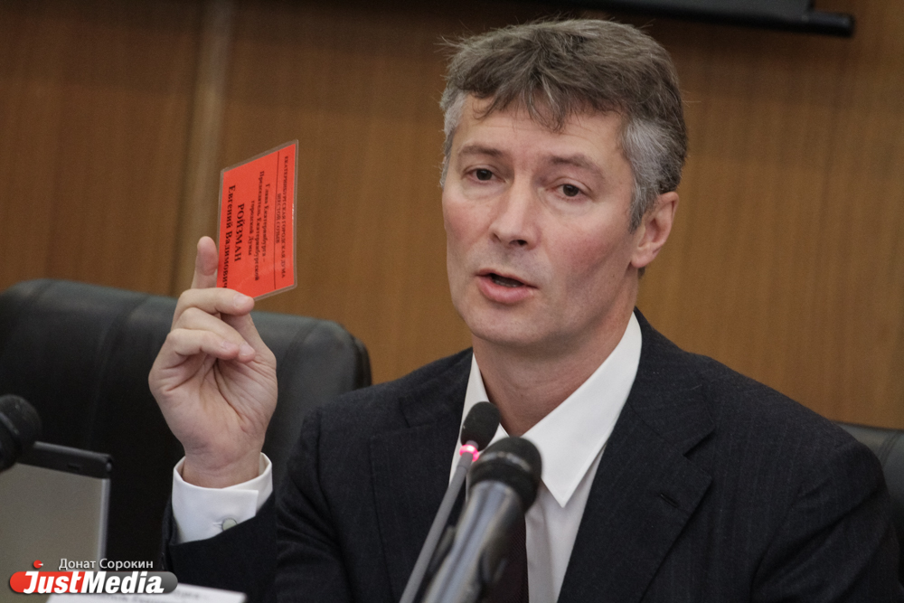 Поправки для Хабибуллина. Депутатов гордумы хотят ограничить тремя вопросами на одного докладчика - Фото 3