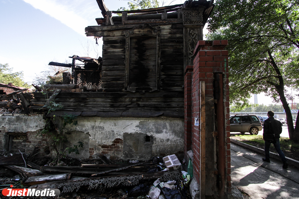 Старинную усадьбу на Куйбышева признали ветхим жильем и начали сносить - Фото 5