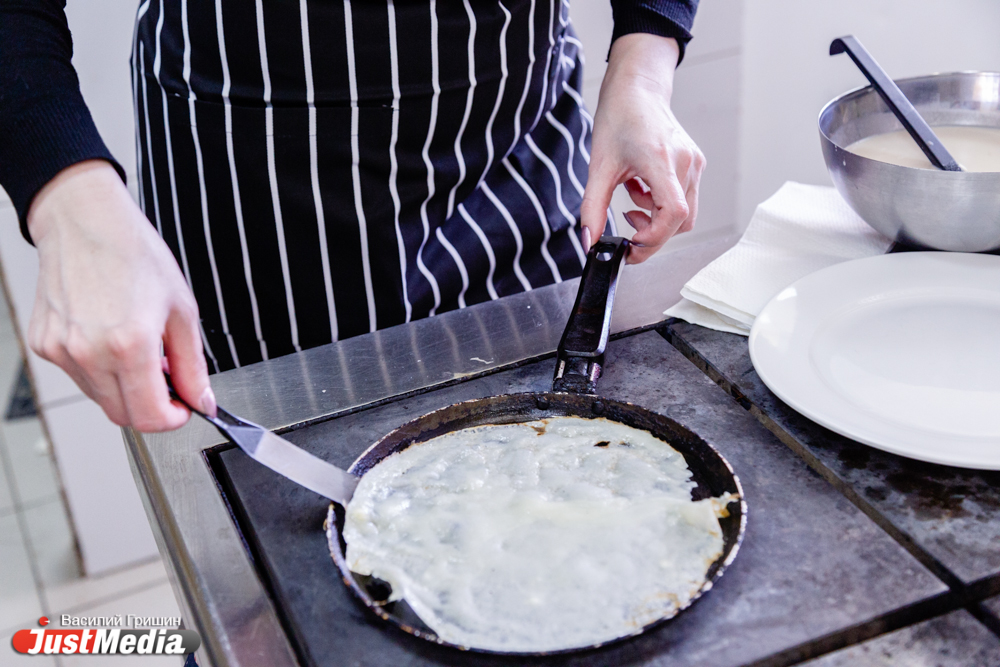 К VIPам на блины. Бизнес-леди Людмила Варакина: «Сковорода — это оружие женщины». СПЕЦПРОЕКТ - Фото 2