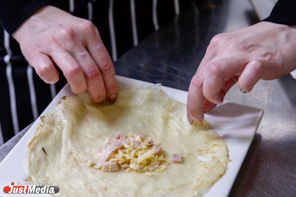 К VIPам на блины. Бизнес-леди Людмила Варакина: «Сковорода — это оружие женщины». СПЕЦПРОЕКТ - Фото 8