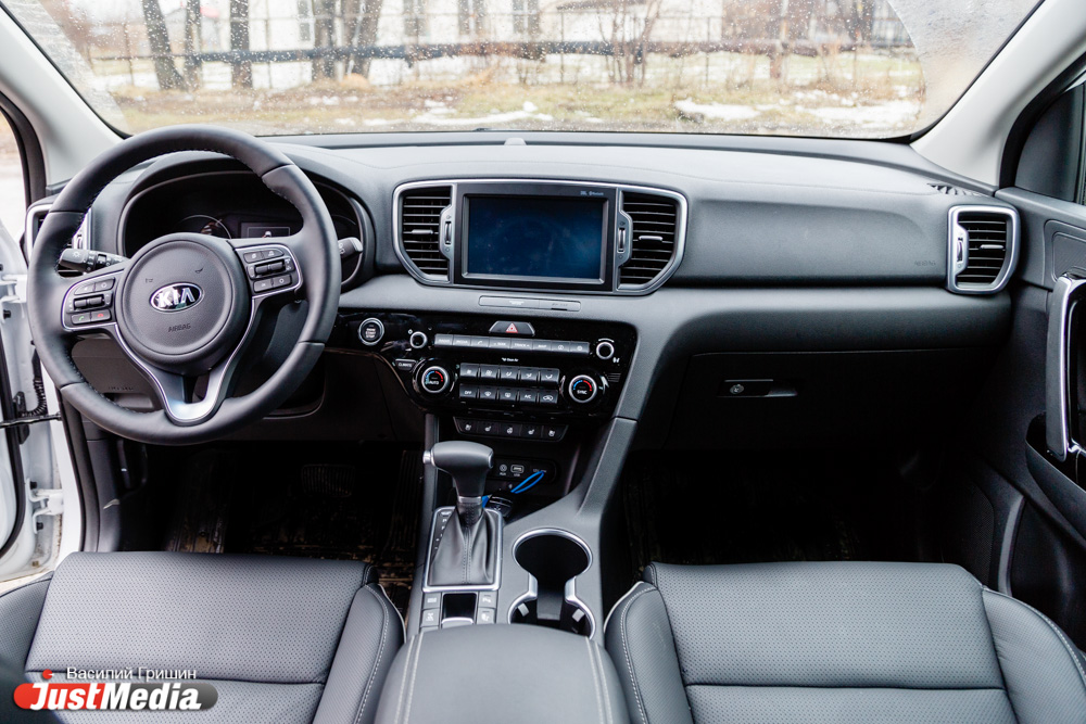 «Лягушка», оснащенная по последнему слову техники. Тест-драйв нового кроссовера KIA SPORTAGE от JustMedia - Фото 6