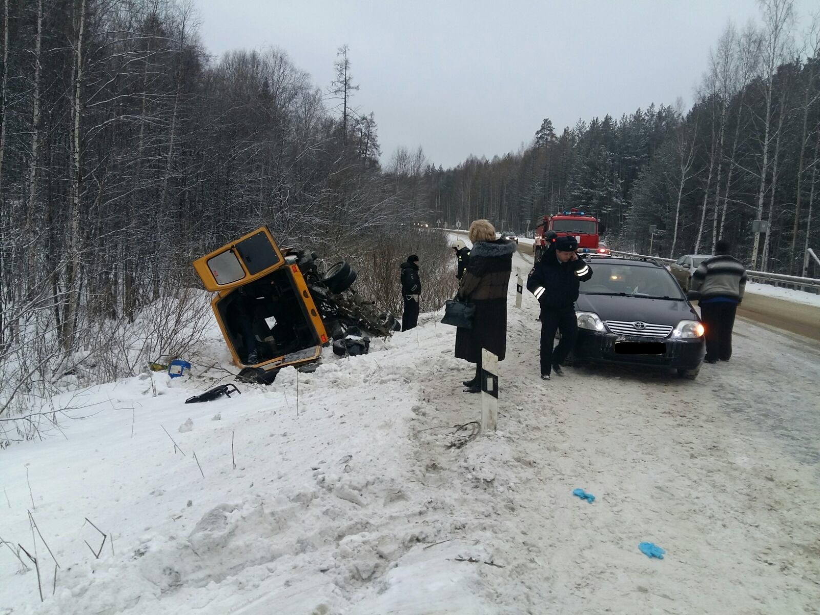 Аварии свердловская область за сутки. Аварии свердловская область за сутки. Аварии свердловская область за сутки. Пожарная машина. Дтп артемовский свердловская.