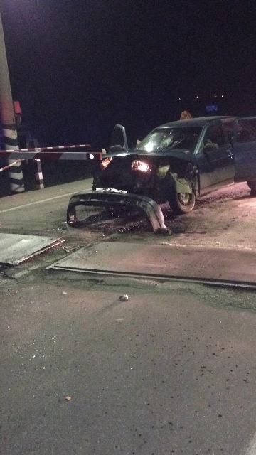 Подростки, уходя от ГИБДД на угнанном автомобиле, попали в ДТП - Фото 2