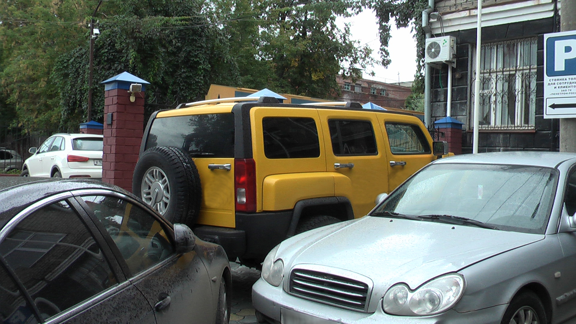 В Екатеринбурге новые владельцы перекрасили Hummer, чтобы спрятать машину от судебных приставов - Фото 3