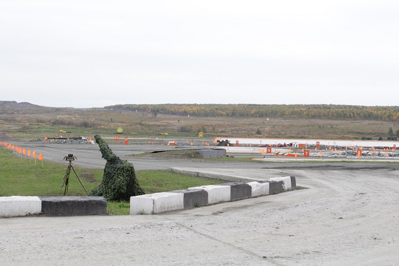 Бои роботов, слет беспилотников и уральские красавицы. Чем радует RAE-2015 своих гостей. ФОТО - Фото 7