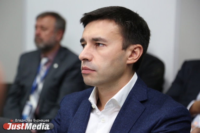 Собор, парковка или площадка для фестивалей? В Екатеринбурге обсуждают будущее площади 1905 года - Фото 2