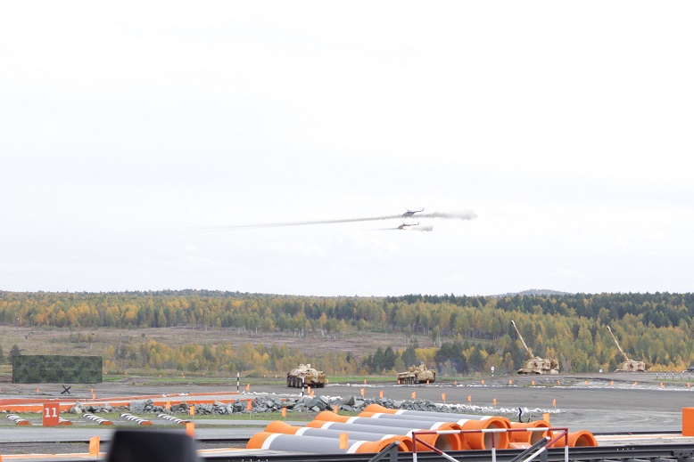 Взрывы, стрельба и пыль столбом. На полигоне «Старатель» развернулись военные действия - Фото 2