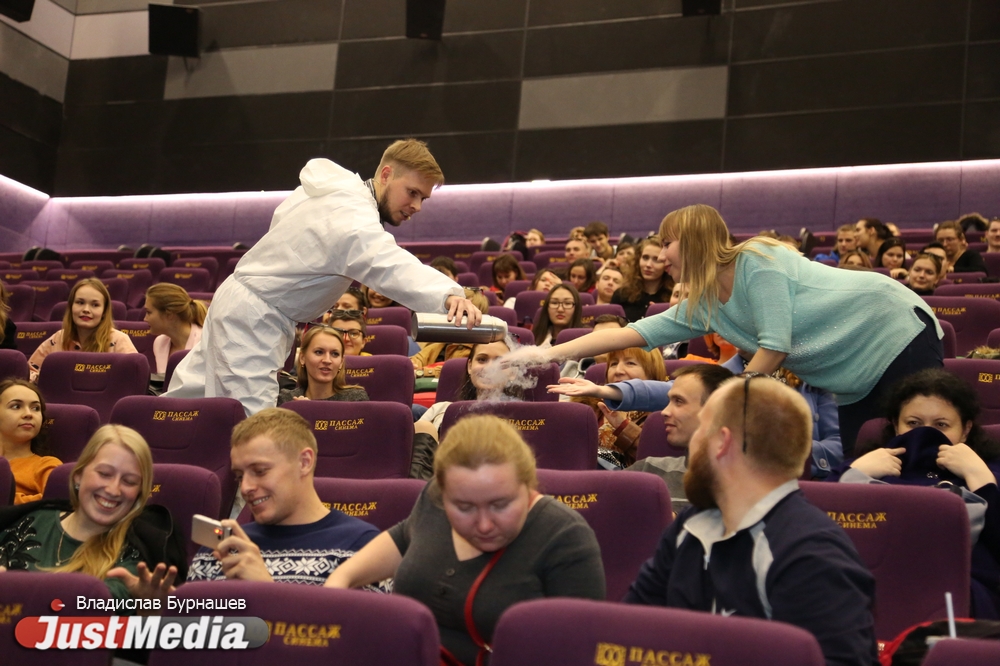 Научно-фантастическим шоу презентовали фильм Тима Бертона в «Пассаж-Синема» - Фото 2