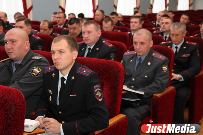 Жители Среднего Урала все меньше страдают от разбоев, грабежей и краж, но все чаще получают травмы в ДТП - Фото 2