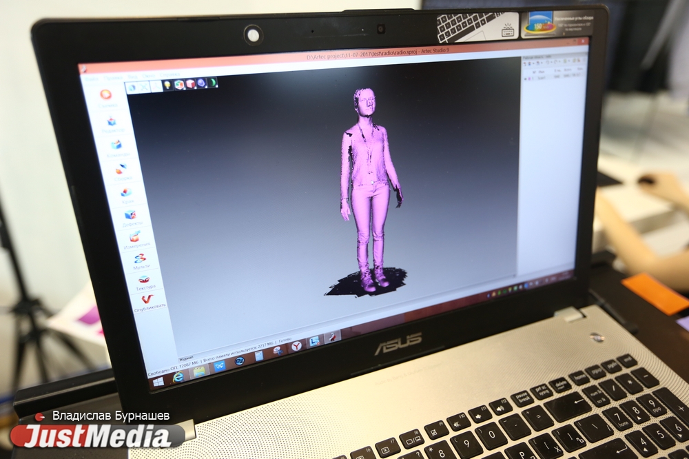 Сбиваем дронов-нарушителей и создаем собственные голограммы. Чем заняться на ИННОПРОМЕ-2017. ФОТО. ВИДЕО - Фото 10