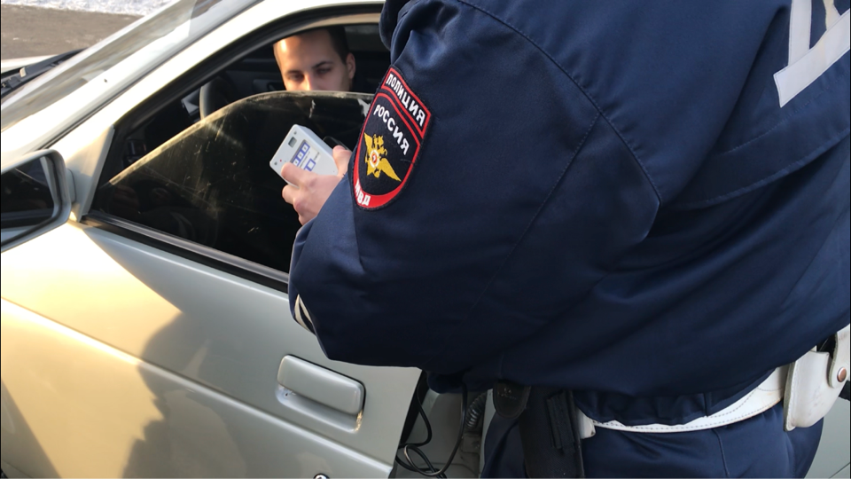 В Екатеринбурге водитель тонированного автомобиля арестован на 5 суток. ФОТО - Фото 3
