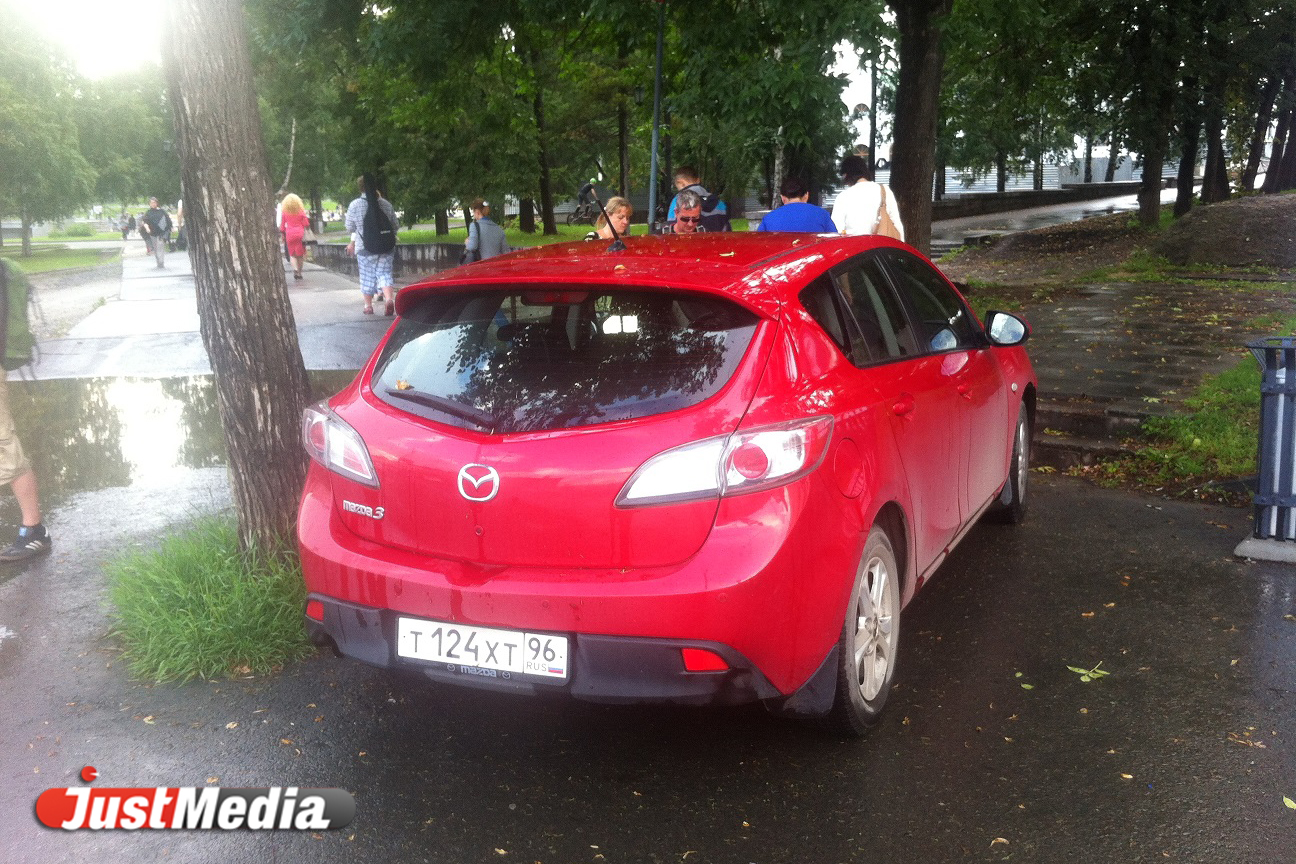 Система не работает. ГИБДД отказалась массово штрафовать нарушителей парковки - Фото 2