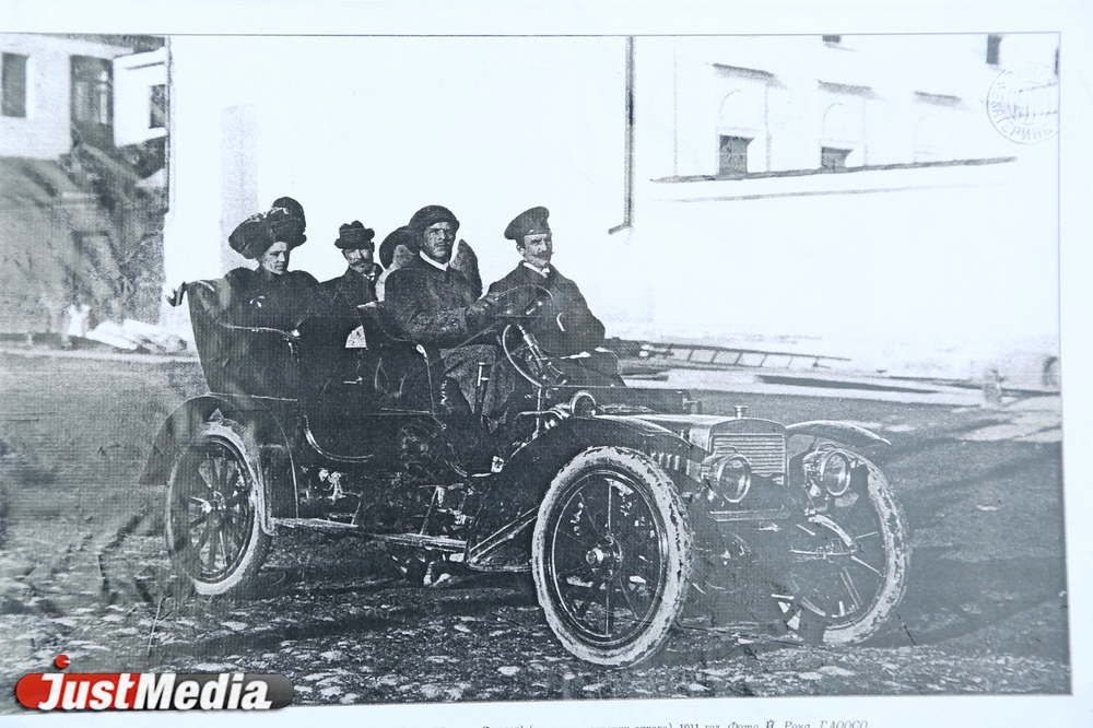«Полное оживление, миловидные дамы, а какие магазины!». История Вознесенской улицы в Екатеринбурге - Фото 11