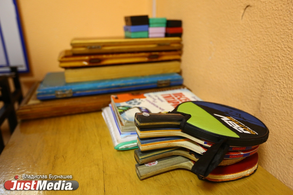 В обед - солянка, а вечером - турнир в футбол. Журналисты JustMedia попали в СИЗО-1, чтобы узнать, как там за решеткой. ФОТОРЕПОРТАЖ - Фото 18