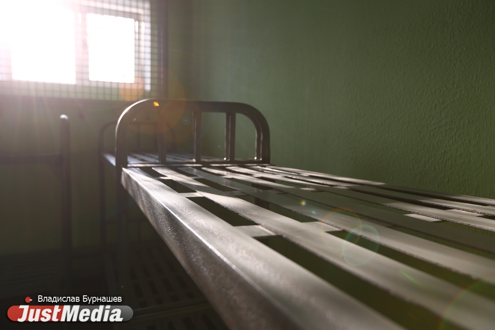 В обед - солянка, а вечером - турнир в футбол. Журналисты JustMedia попали в СИЗО-1, чтобы узнать, как там за решеткой. ФОТОРЕПОРТАЖ - Фото 23