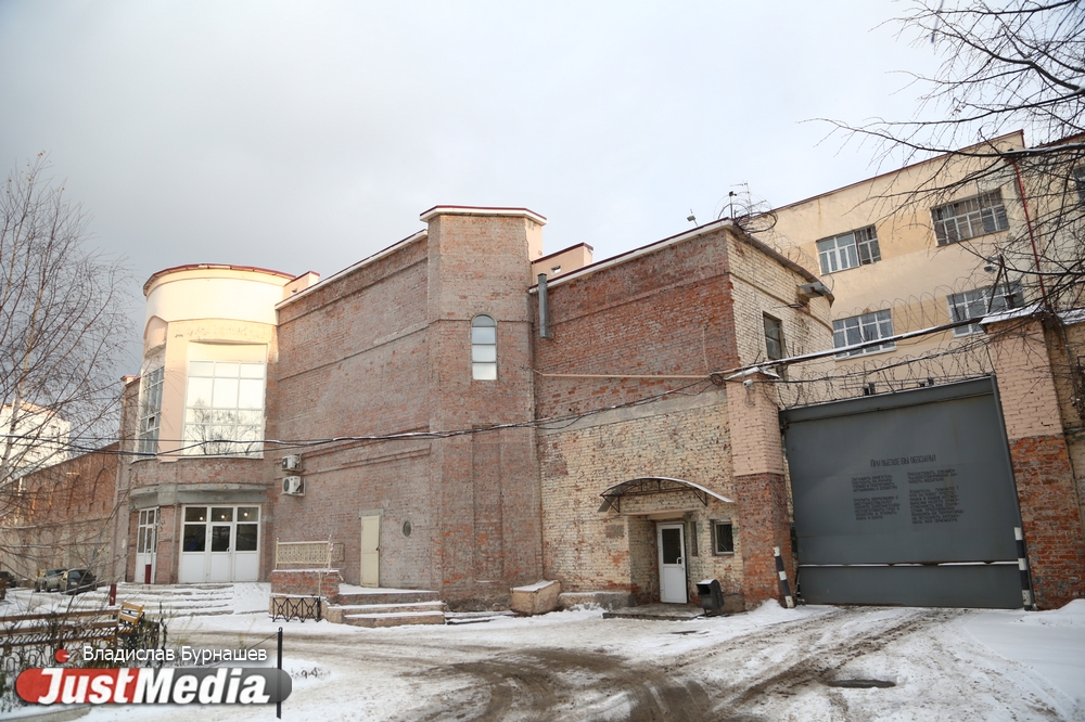 В обед - солянка, а вечером - турнир в футбол. Журналисты JustMedia попали в СИЗО-1, чтобы узнать, как там за решеткой. ФОТОРЕПОРТАЖ - Фото 29