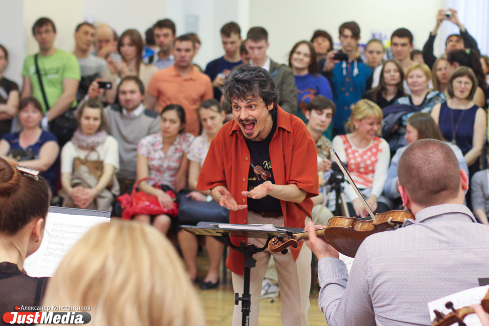 Герои рунета, коммунальный авангард и загадочное современное искусство удивляли екатеринбуржцев в «Ночь музеев» - Фото 4