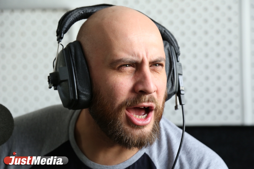 Сегодня в Екатеринбурге +2 и без осадков. Ведущий Александр Морозов: «Мне нравится сухая осень. В это время года я чувствую себя даже лучше, чем в жару или стужу». ФОТО, ВИДЕО - Фото 3