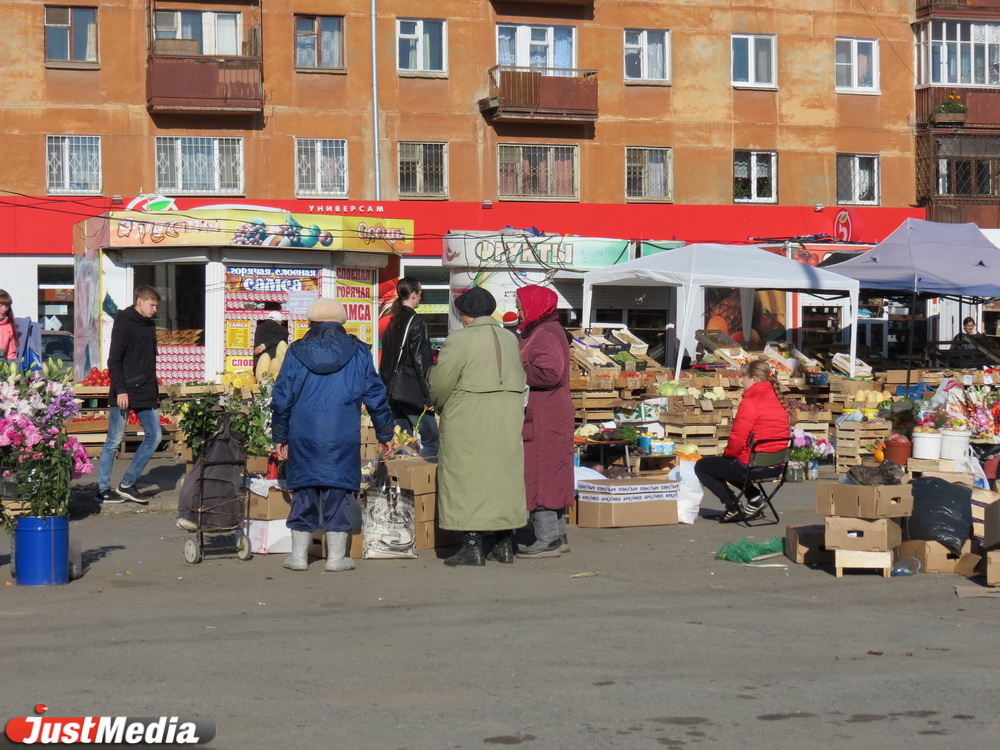 «Крыша была всегда!». JustMedia.ru выяснил, по каким правилам живет нелегальная уличная торговля в Екатеринбурге. СПЕЦПРОЕКТ - Фото 6